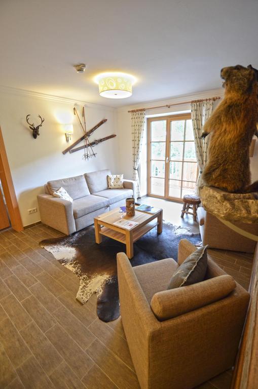 Appartementhaus Kristall Incl Joker Card By All In One Apartments Saalbach-Hinterglemm Room photo